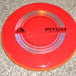 axiom neutron soft pitch red putter