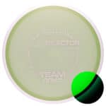 Discraft Reactor midrange disc with Elaine King signature, 5/5/0/1, in lime green color.