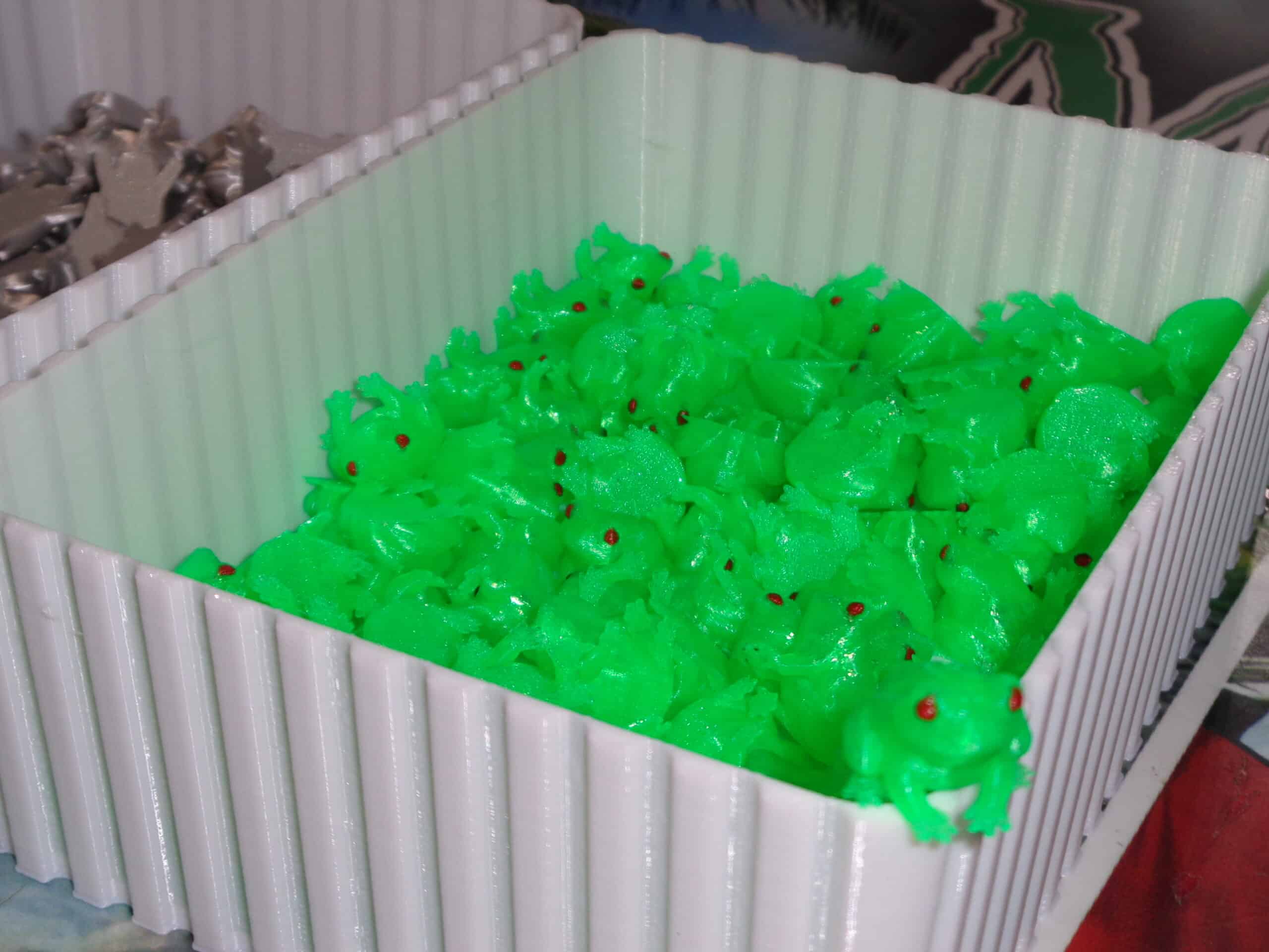 Find 100 Frogs find 100 frogs game